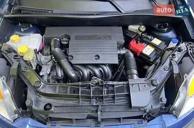Хэтчбек Ford Fusion 2008 в 