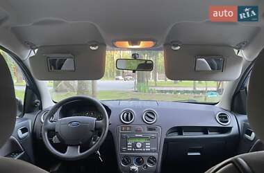 Хэтчбек Ford Fusion 2008 в 