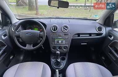 Хэтчбек Ford Fusion 2008 в 