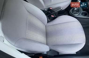 Хэтчбек Ford Fusion 2008 в 