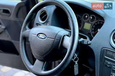 Хэтчбек Ford Fusion 2009 в 