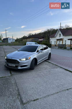 Седан Ford Fusion 2013 в Шепетівці