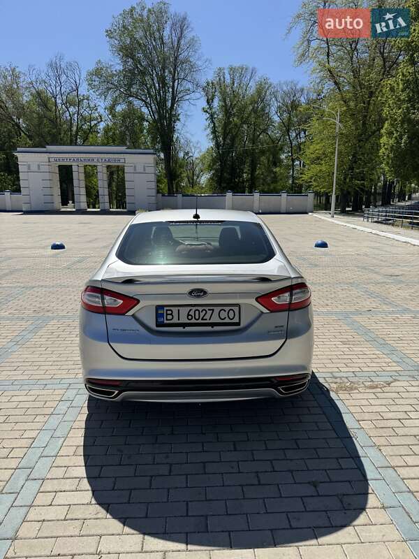 Седан Ford Fusion 2015 в Измаиле