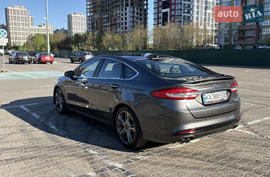 Седан Ford Fusion 2016 в 