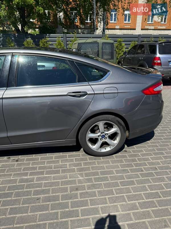 Седан Ford Fusion 2014 в Черкассах