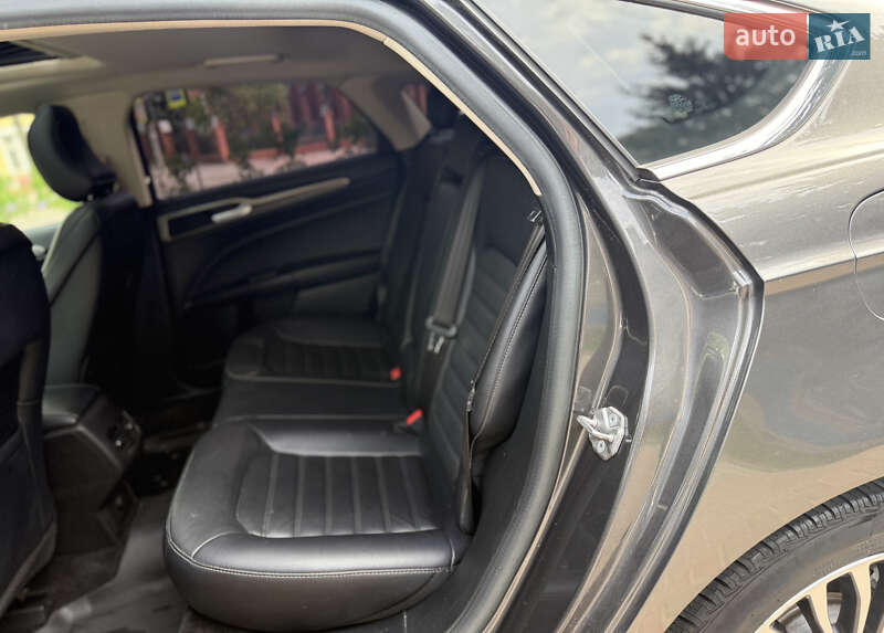 Седан Ford Fusion 2016 в Сумах