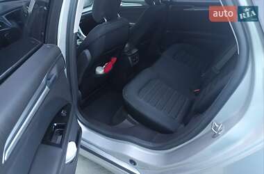 Седан Ford Fusion 2014 в 