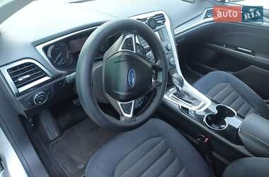 Седан Ford Fusion 2014 в 
