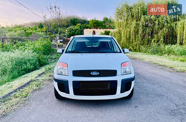 Хэтчбек Ford Fusion 2007 в Мукачево