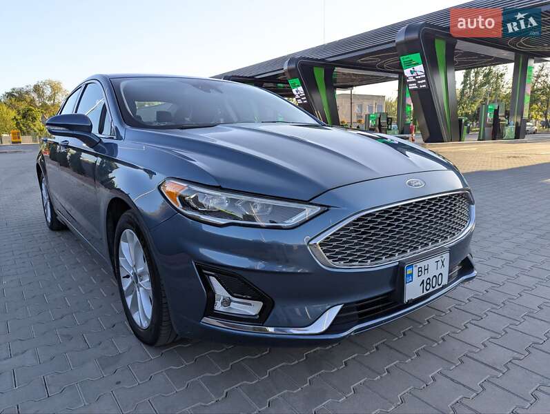 Седан Ford Fusion 2018 в Одессе