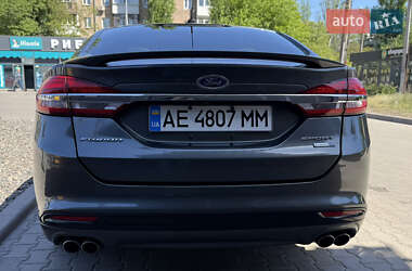 Седан Ford Fusion 2017 в 