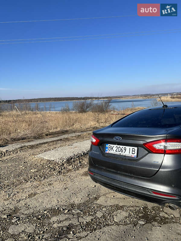 Седан Ford Fusion 2015 в Львове фото 6 Седан Ford Fusion 2015 в Львове