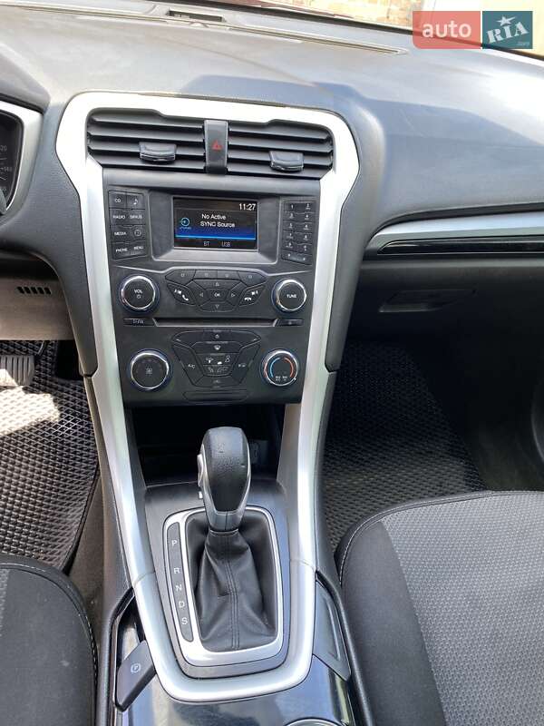 Седан Ford Fusion 2015 в Новомиргороде