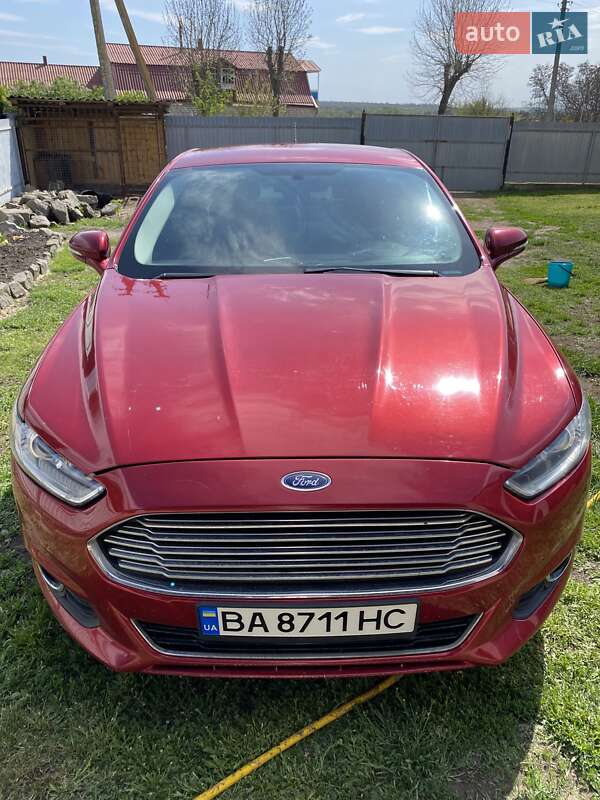 Седан Ford Fusion 2015 в Новомиргороде