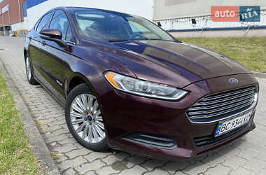 Седан Ford Fusion 2013 в 
