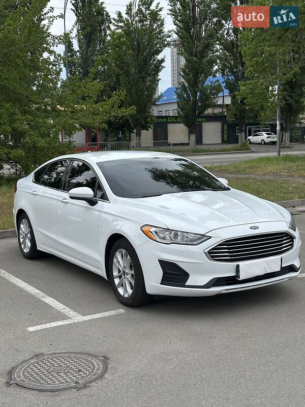 Седан Ford Fusion 2019 в Киеве фото 4 Седан Ford Fusion 2019 в Киеве