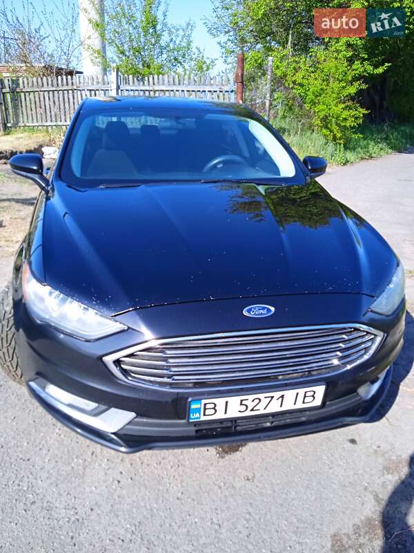 Седан Ford Fusion 2017 в 
