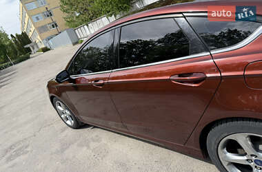 Седан Ford Fusion 2014 в 