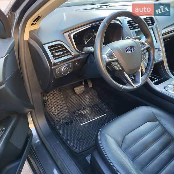 Седан Ford Fusion 2016 в Києві