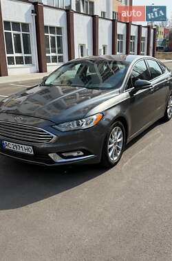Седан Ford Fusion 2016 в 