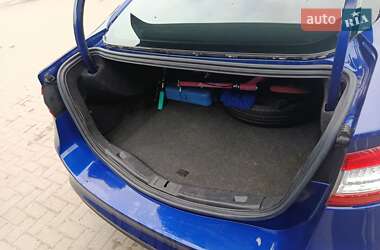 Седан Ford Fusion 2013 в 