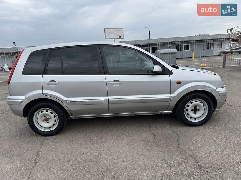 Хэтчбек Ford Fusion 2011 в Киеве фото 5 Хэтчбек Ford Fusion 2011 в Киеве