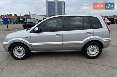 Хэтчбек Ford Fusion 2011 в 