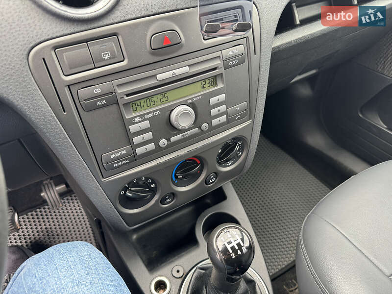 Хэтчбек Ford Fusion 2011 в Киеве фото 17 Хэтчбек Ford Fusion 2011 в Киеве