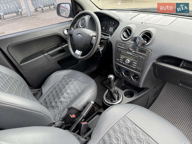 Хэтчбек Ford Fusion 2011 в Киеве фото 26 Хэтчбек Ford Fusion 2011 в Киеве