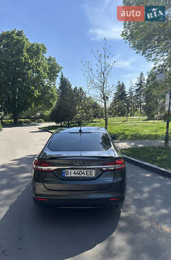 Седан Ford Fusion 2016 в 