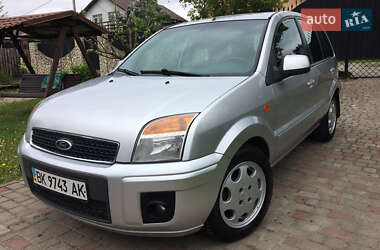 Хэтчбек Ford Fusion 2011 в 