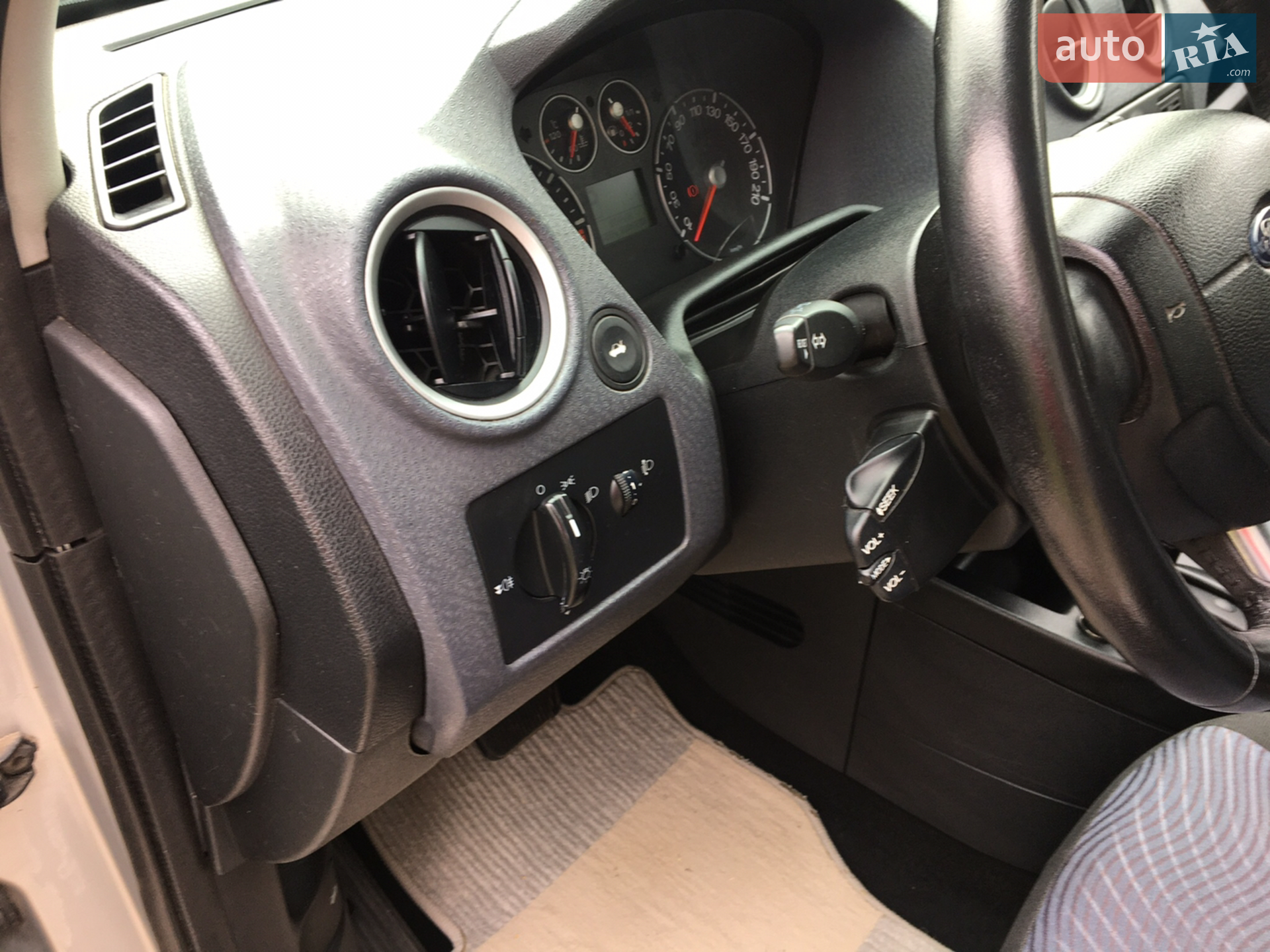 2011 Ford Fusion - мініатюра 17