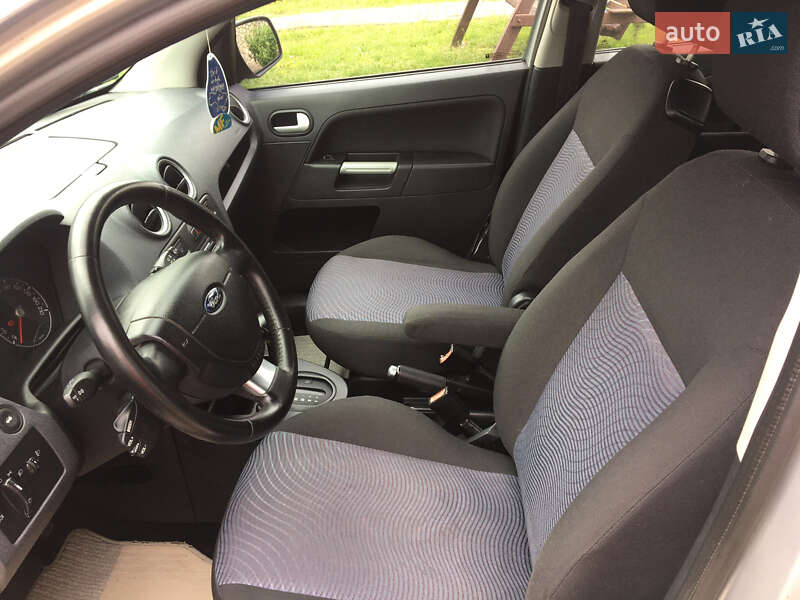 Хэтчбек Ford Fusion 2011 в Ровно