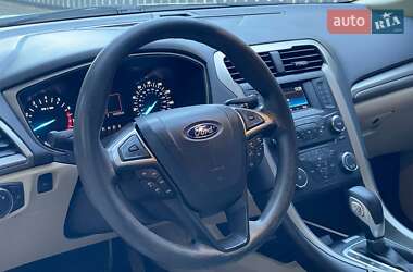 Седан Ford Fusion 2014 в 