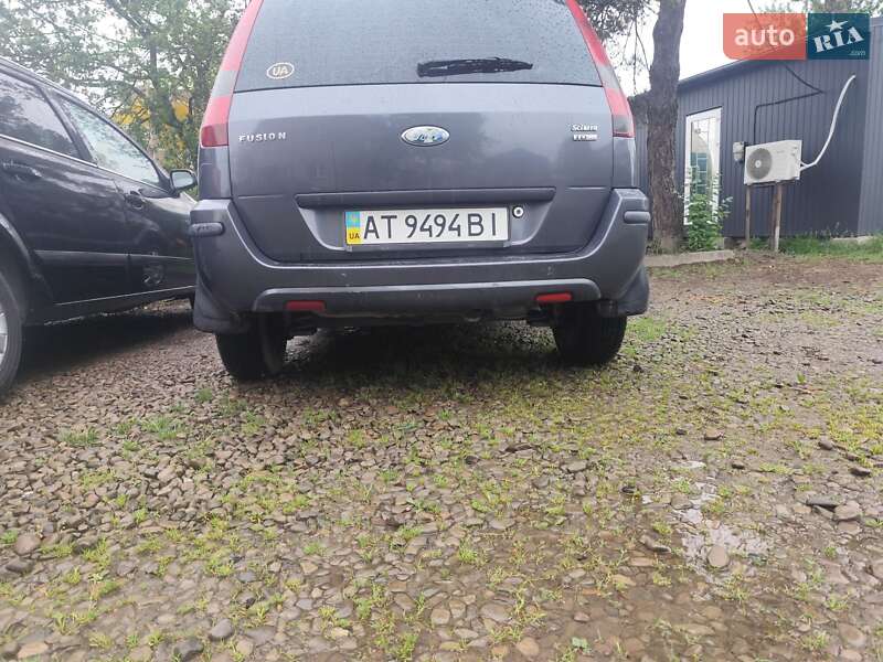 Хетчбек Ford Fusion 2004 в Івано-Франківську
