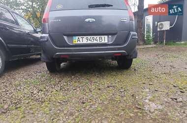 Хэтчбек Ford Fusion 2004 в 