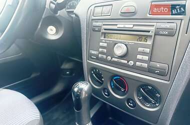 Хэтчбек Ford Fusion 2007 в 