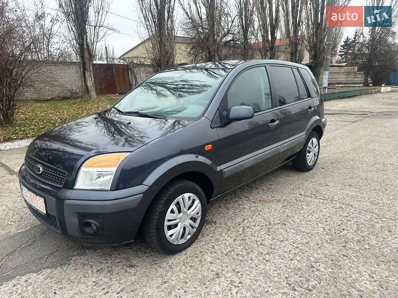 Хэтчбек Ford Fusion 2007 в 