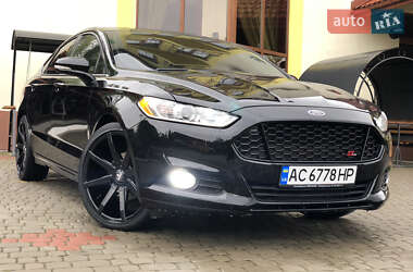 Седан Ford Fusion 2016 в 