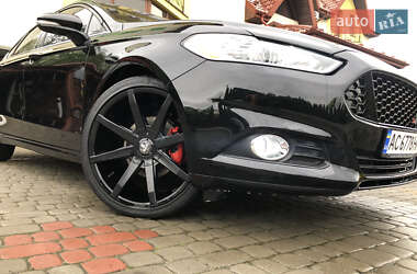 Седан Ford Fusion 2016 в 
