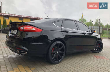 Седан Ford Fusion 2016 в 