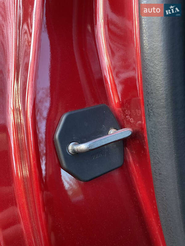 Седан Ford Fusion 2013 в Черкассах фото 27 Седан Ford Fusion 2013 в Черкассах