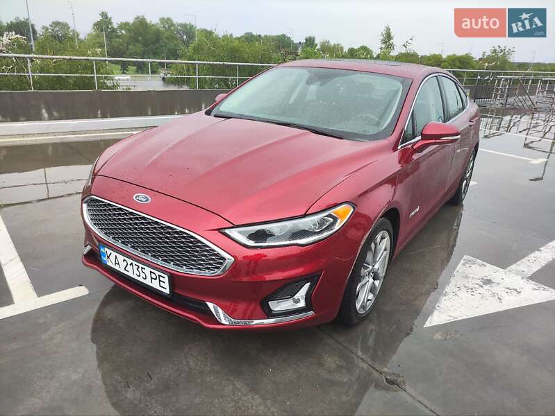Седан Ford Fusion 2018 в Киеве