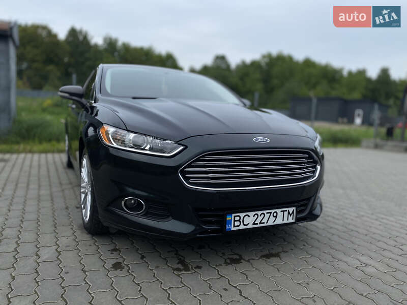 Седан Ford Fusion 2013 в Дрогобыче
