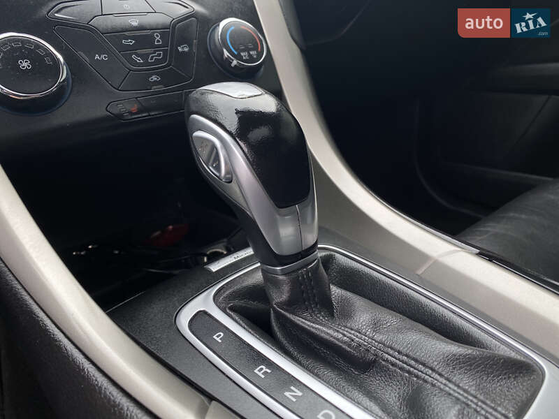 Седан Ford Fusion 2013 в Дрогобыче