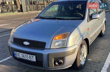 Хэтчбек Ford Fusion 2007 в 
