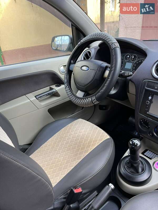 Хетчбек Ford Fusion 2007 в Первомайську