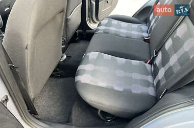 Хетчбек Ford Fusion 2011 в 
