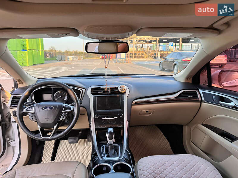 Седан Ford Fusion 2013 в Івано-Франківську