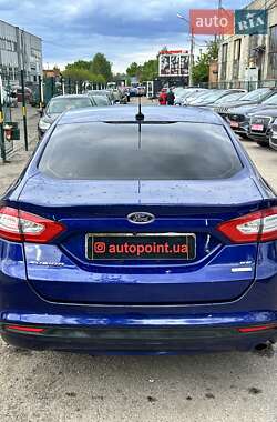 Седан Ford Fusion 2016 в 